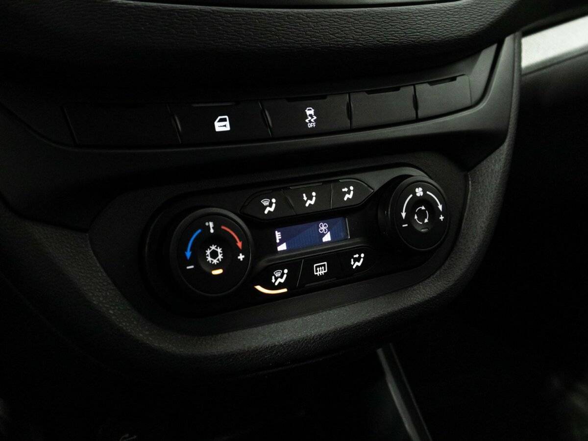 Купить Lada (ВАЗ) Vesta с пробегом. Фото: #14