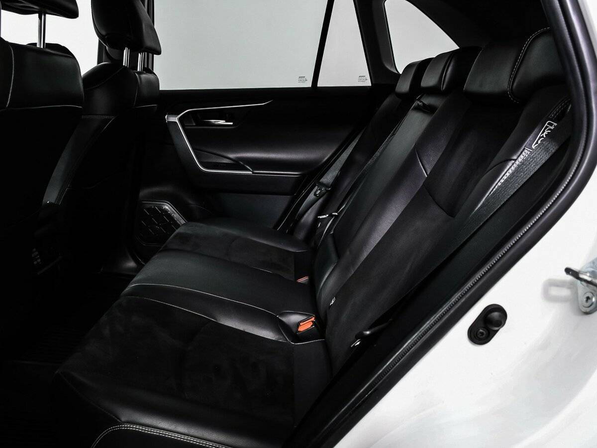 Купить Toyota RAV4 с пробегом. Фото: #13