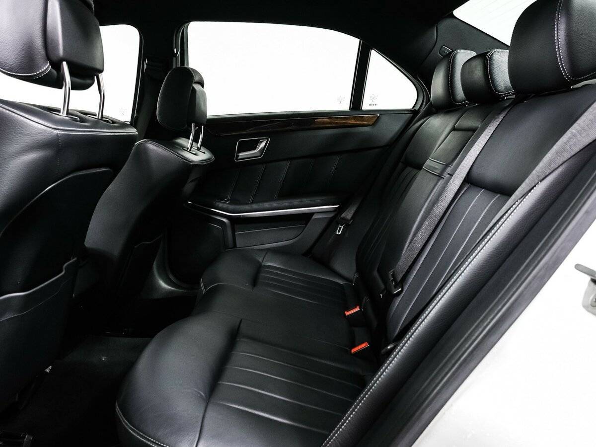 Купить Mercedes-Benz E-Класс с пробегом. Фото: #12