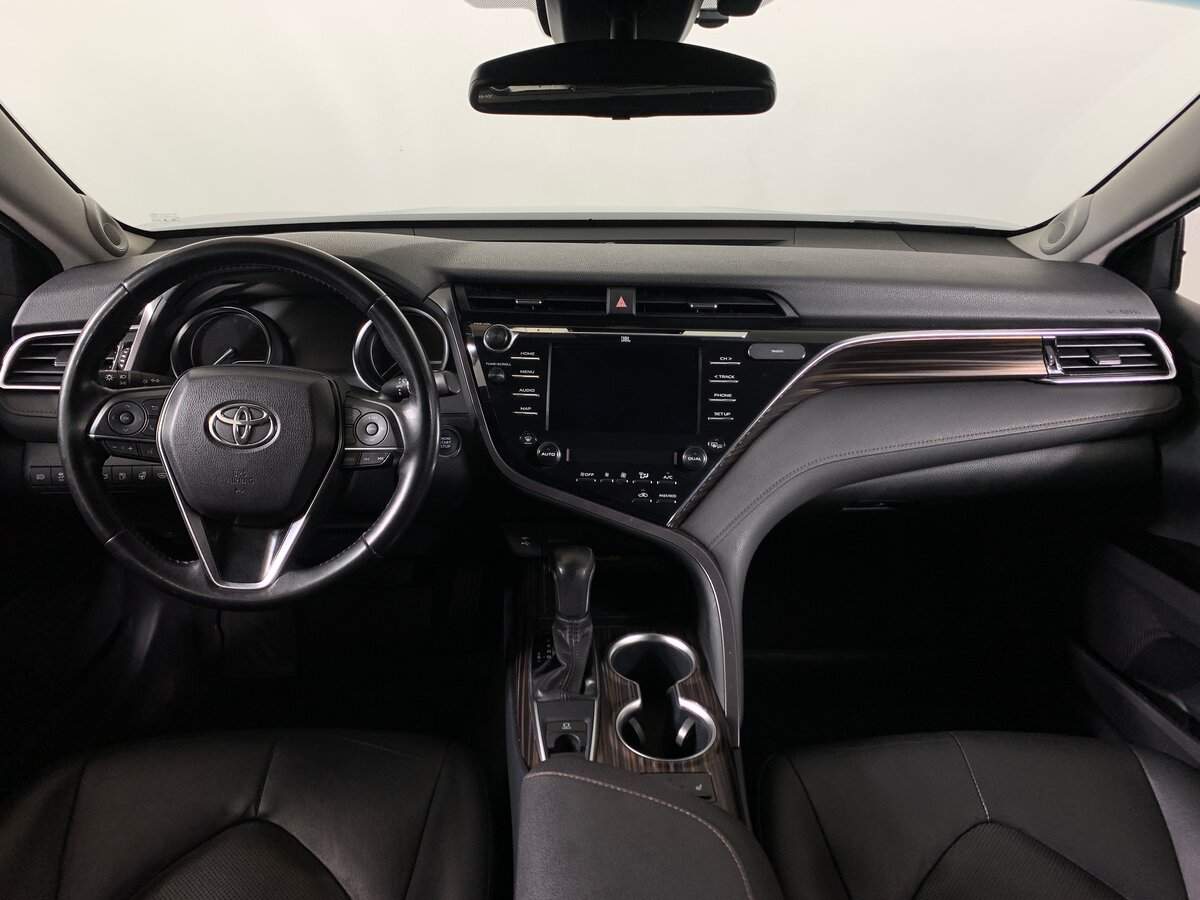 Купить Toyota Camry с пробегом. Фото: #11