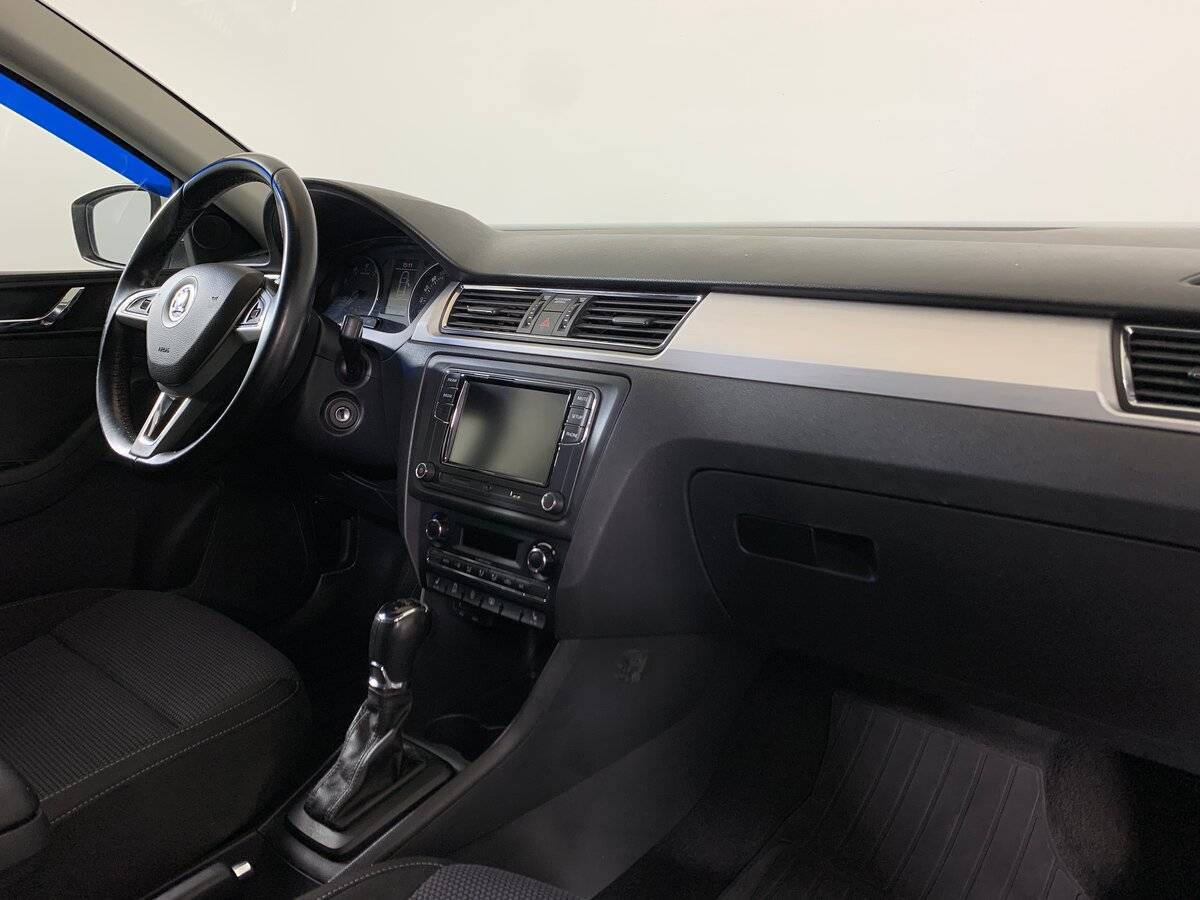 Купить Skoda Rapid с пробегом. Фото: #12