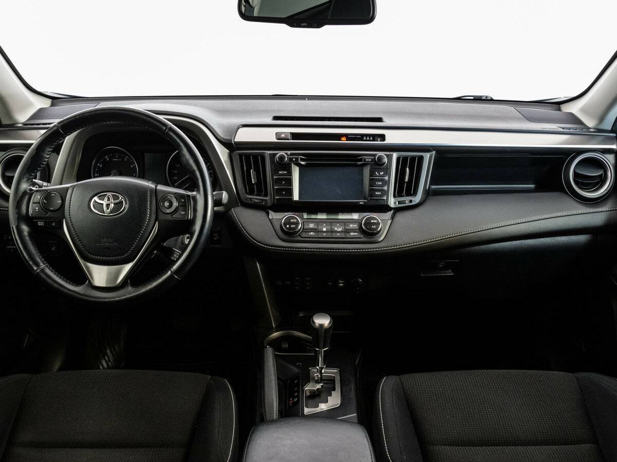 Купить Toyota RAV4 с пробегом. Фото: #9