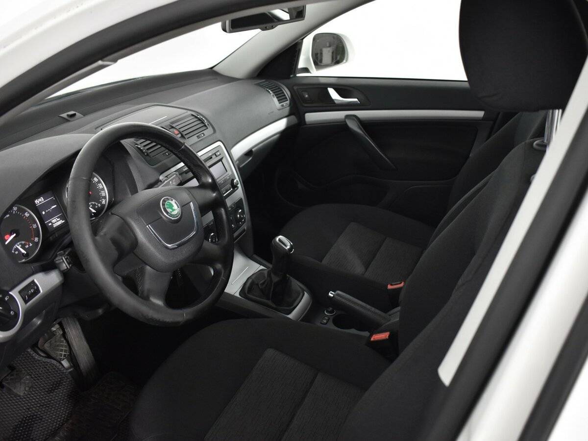 Купить Skoda Octavia с пробегом. Фото: #8