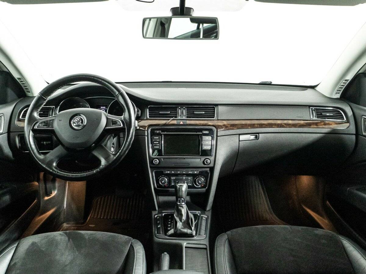 Купить Skoda Superb с пробегом. Фото: #12