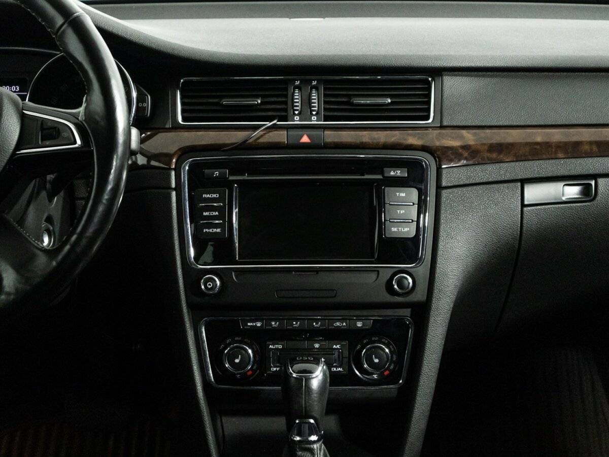 Купить Skoda Superb с пробегом. Фото: #13