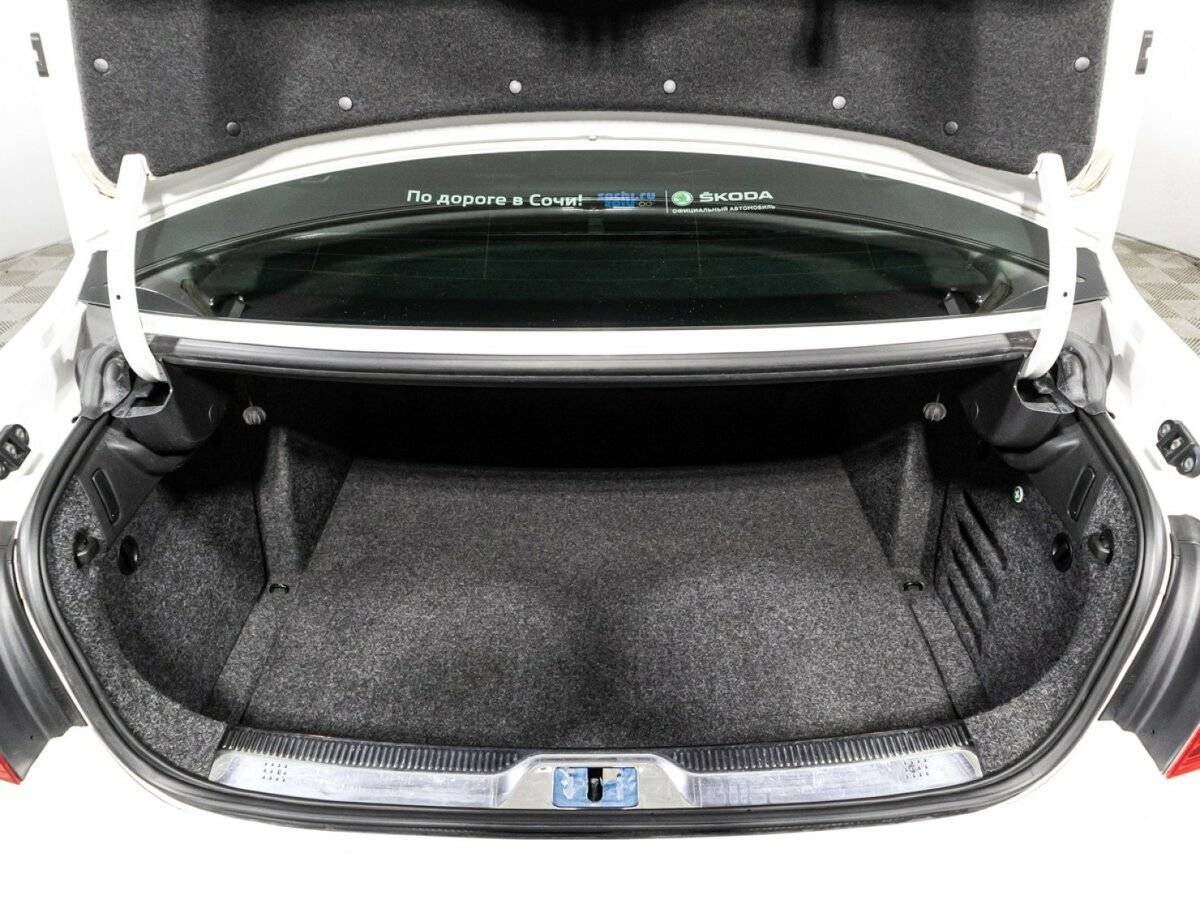 Купить Skoda Superb с пробегом. Фото: #14