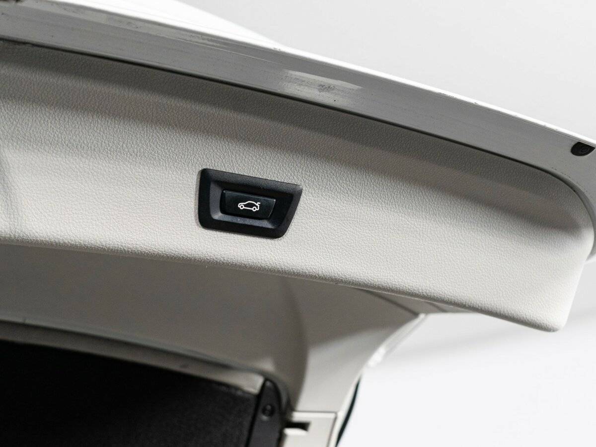 Купить BMW 3 серии с пробегом. Фото: #9