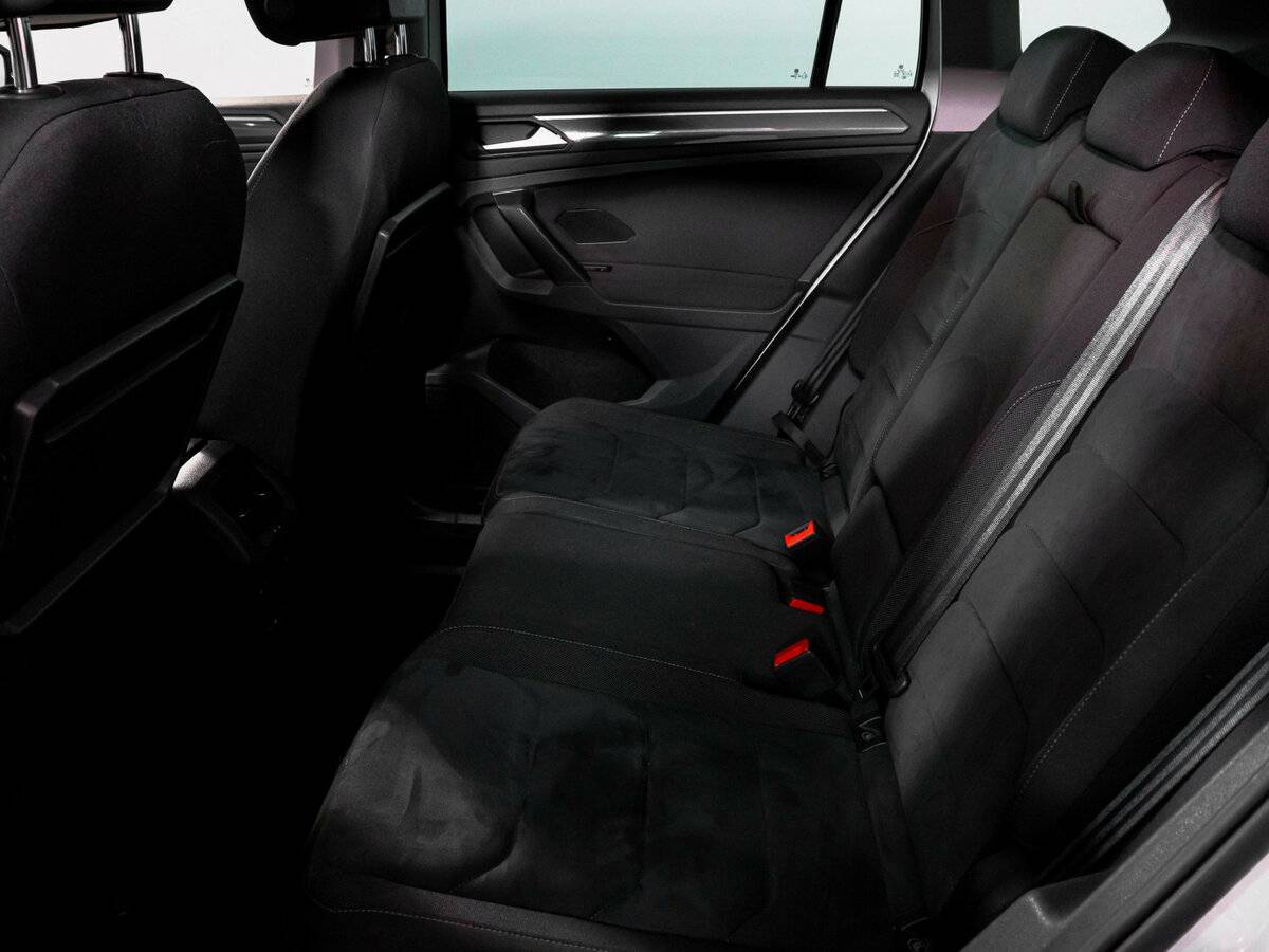 Купить Volkswagen Tiguan с пробегом. Фото: #9