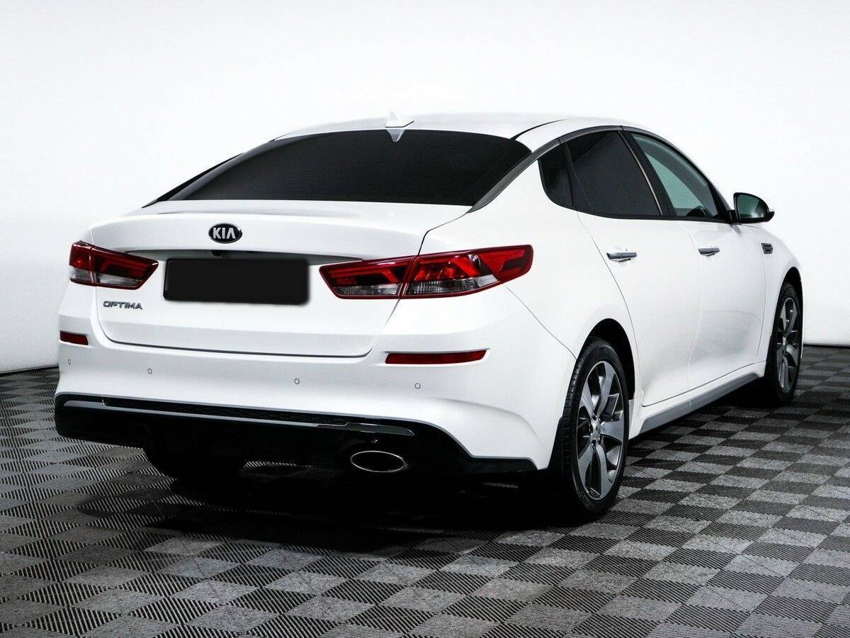 Купить Kia Optima с пробегом. Фото: #4