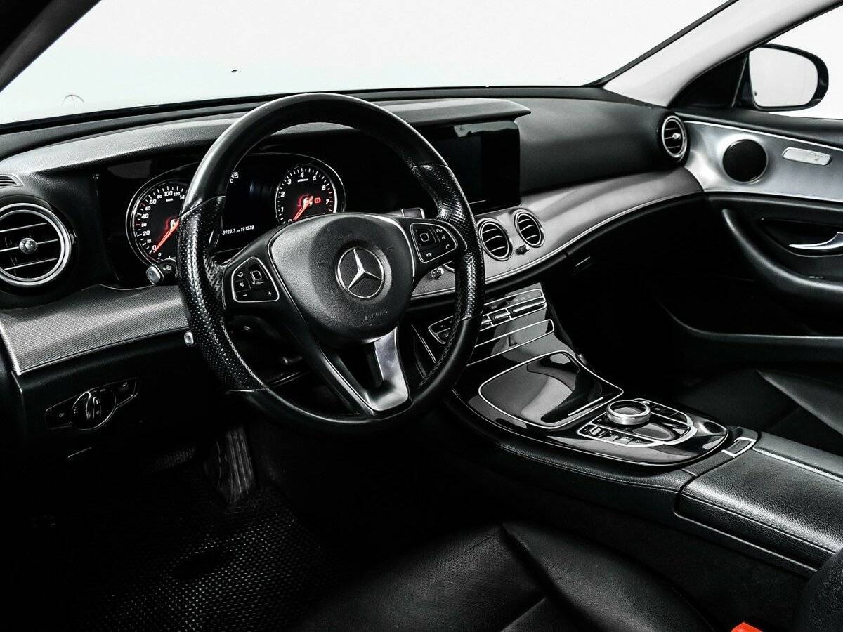 Купить Mercedes-Benz E-Класс с пробегом. Фото: #11