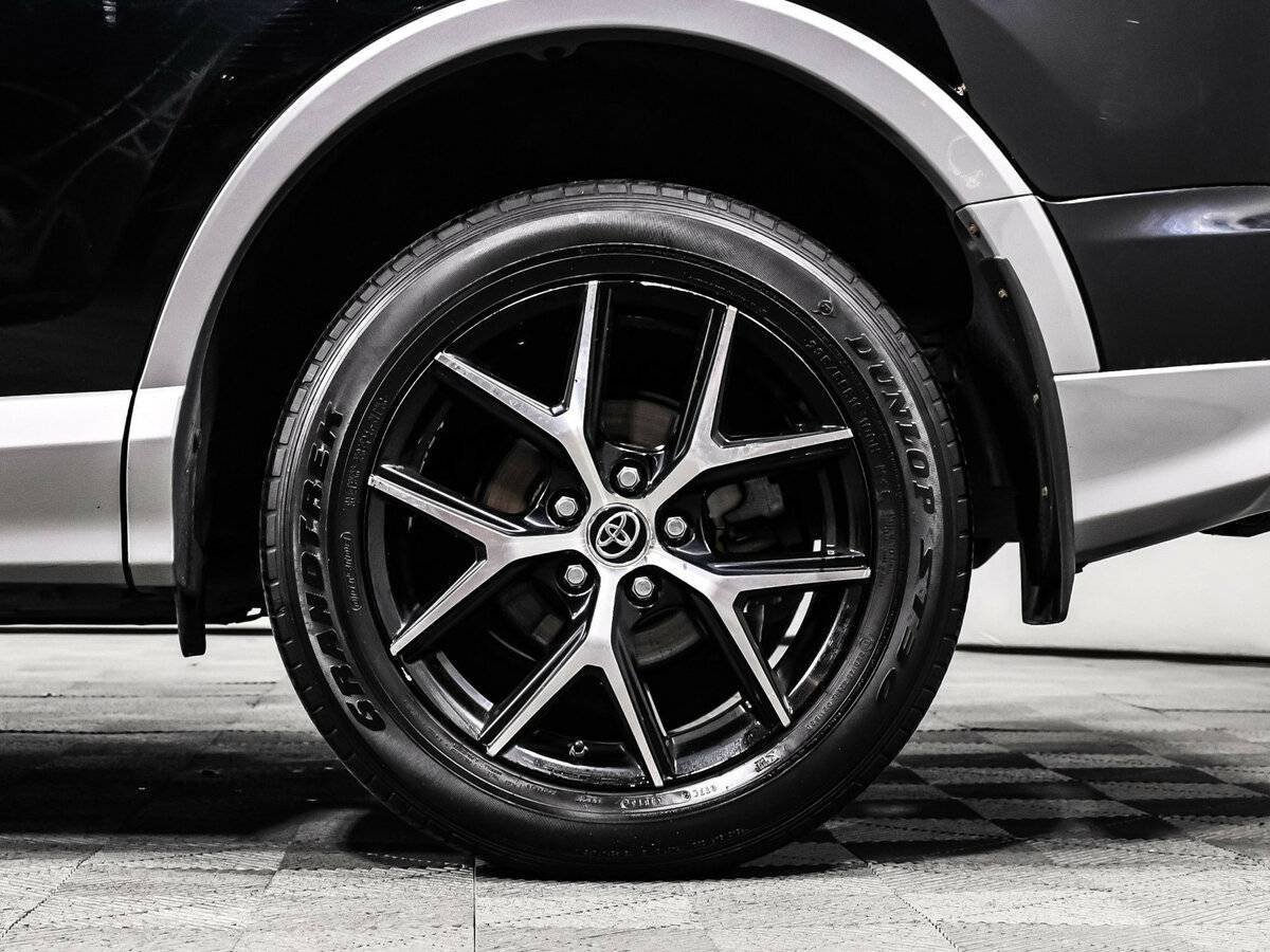 Купить Toyota RAV4 с пробегом. Фото: #13