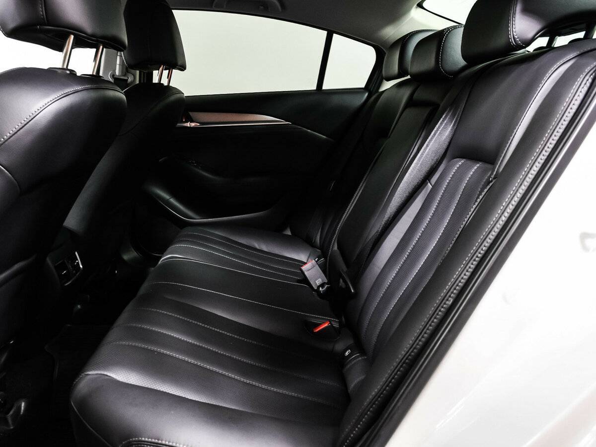 Купить Mazda 6 с пробегом. Фото: #11