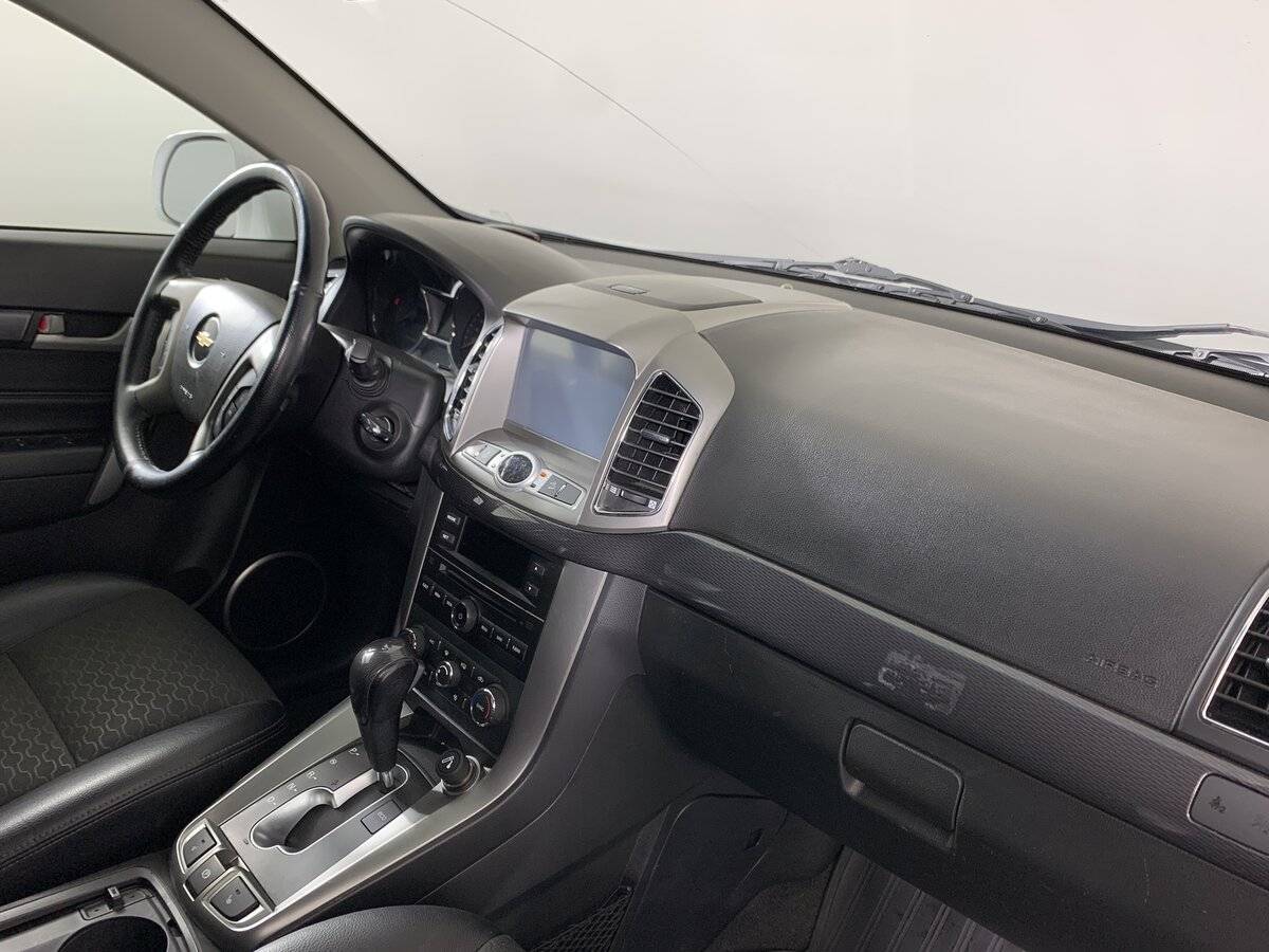Купить Chevrolet Captiva с пробегом. Фото: #12