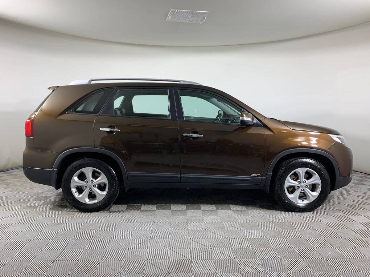 Купить Kia Sorento с пробегом. Фото: #3
