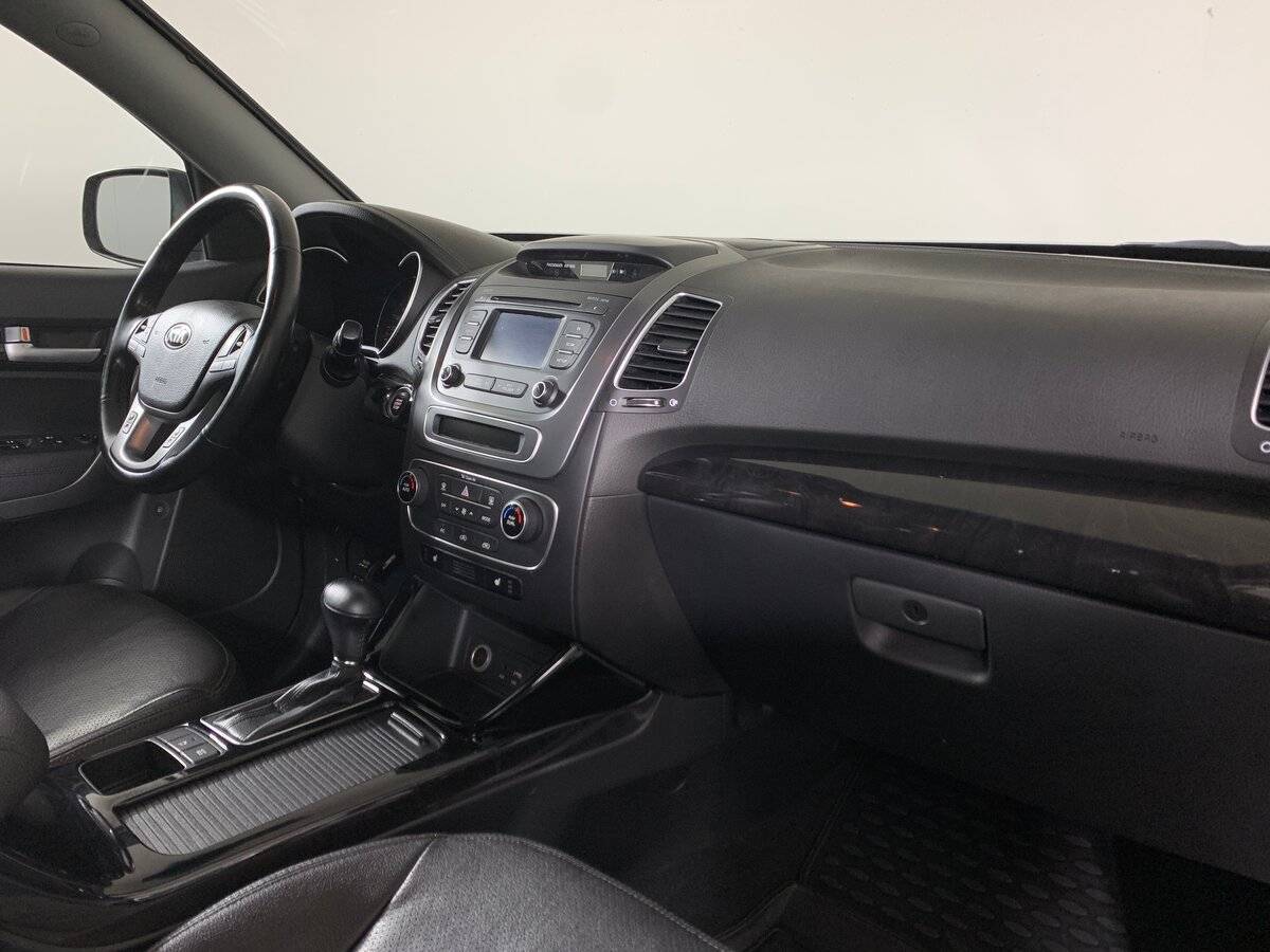 Купить Kia Sorento с пробегом. Фото: #12