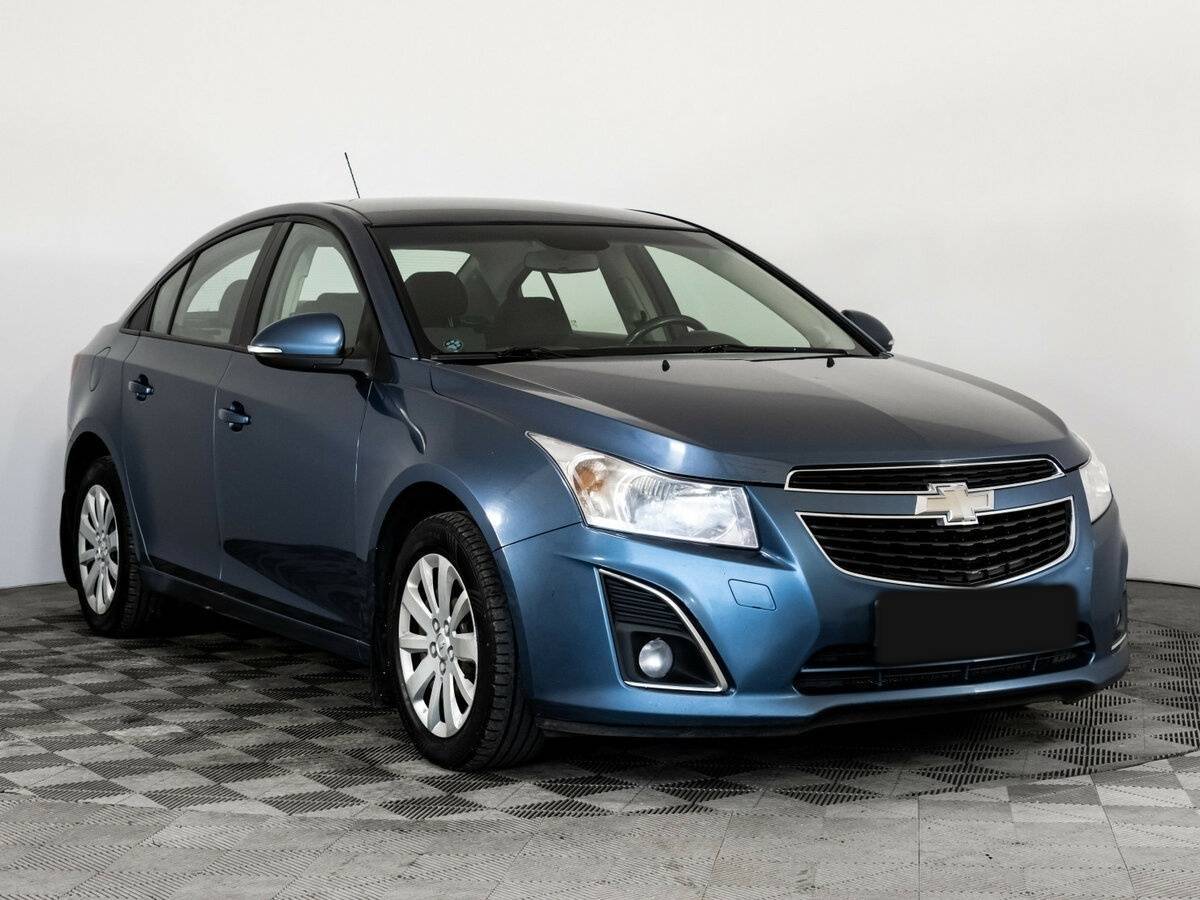 Купить Chevrolet Cruze с пробегом. Фото: #2