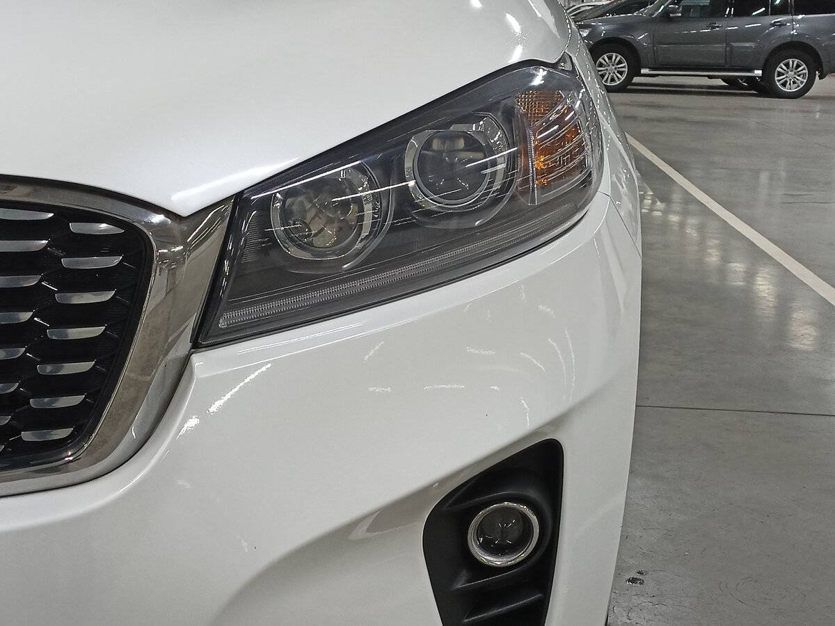 Купить Kia Sorento с пробегом. Фото: #16