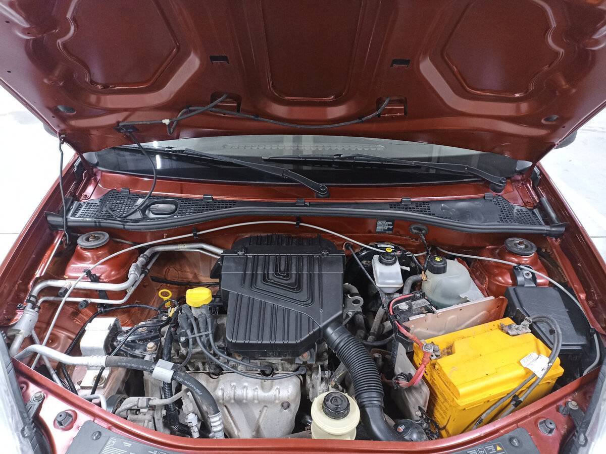 Купить Renault Sandero с пробегом. Фото: #8