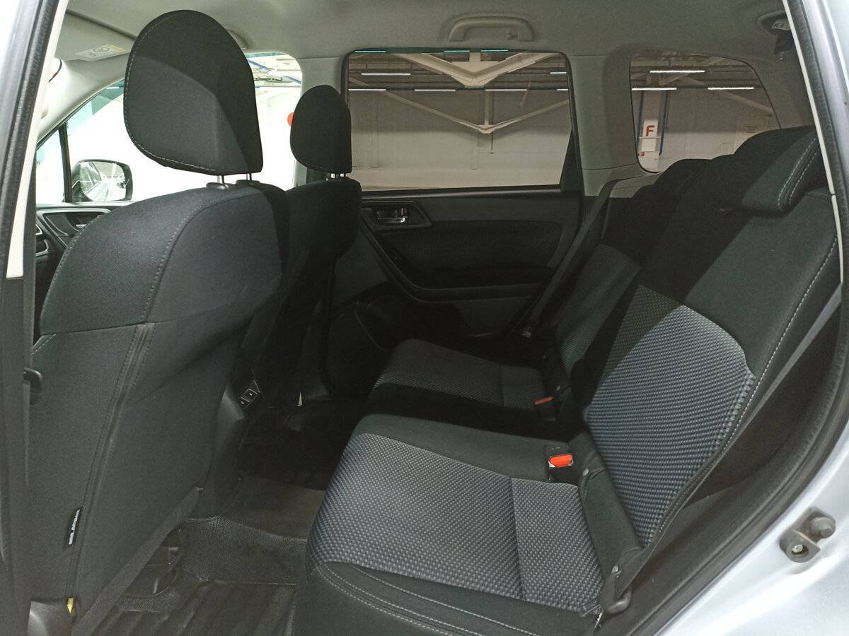 Купить Subaru Forester с пробегом. Фото: #11