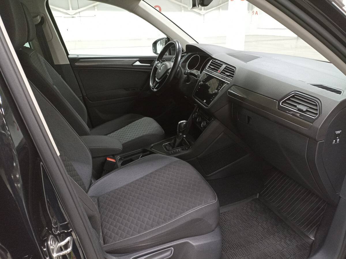 Купить Volkswagen Tiguan с пробегом. Фото: #10