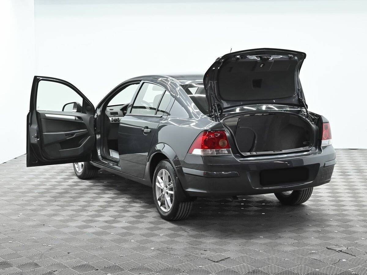 Купить Opel Astra с пробегом. Фото: #4
