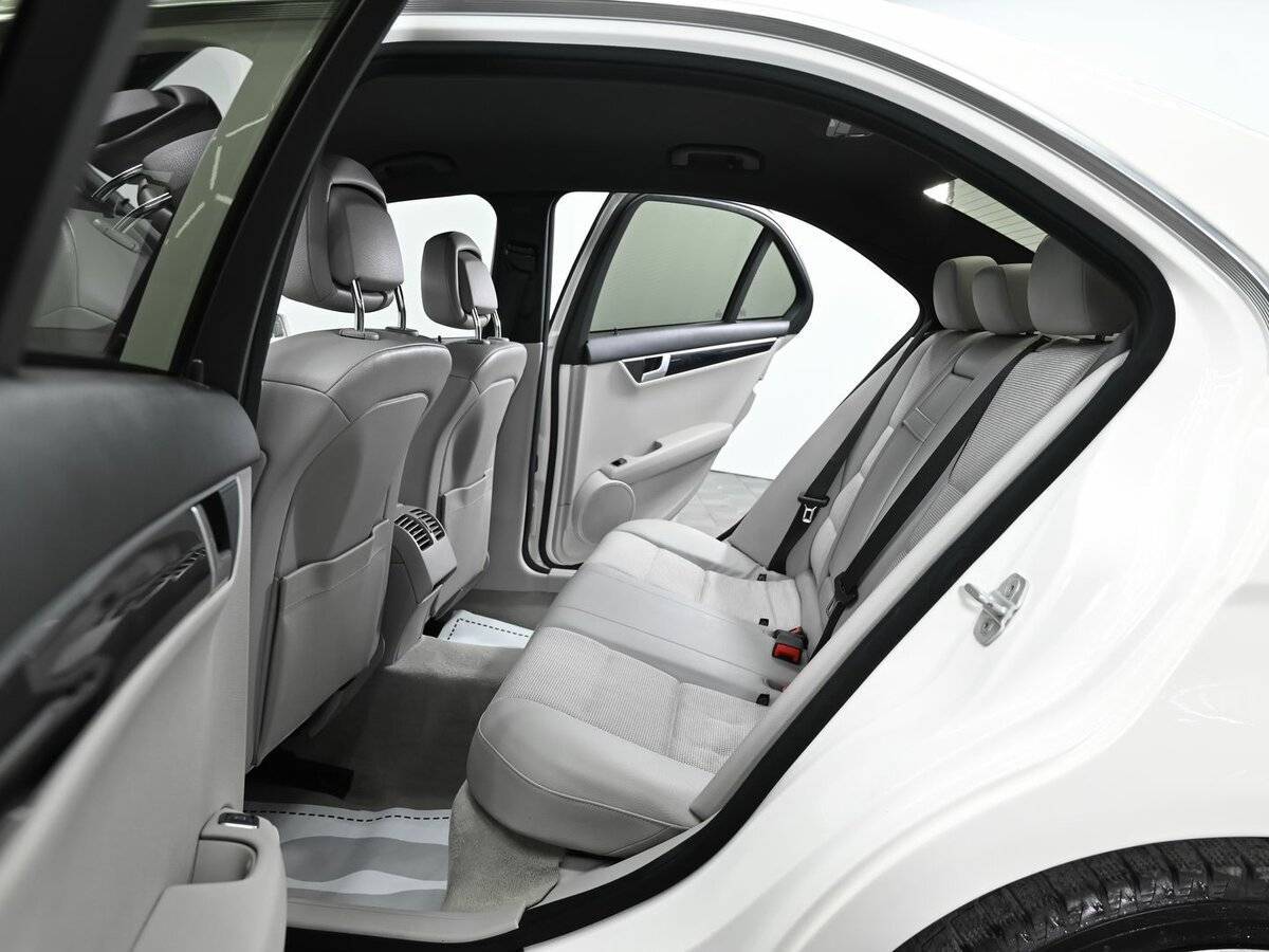 Купить Mercedes-Benz C-Класс с пробегом. Фото: #12