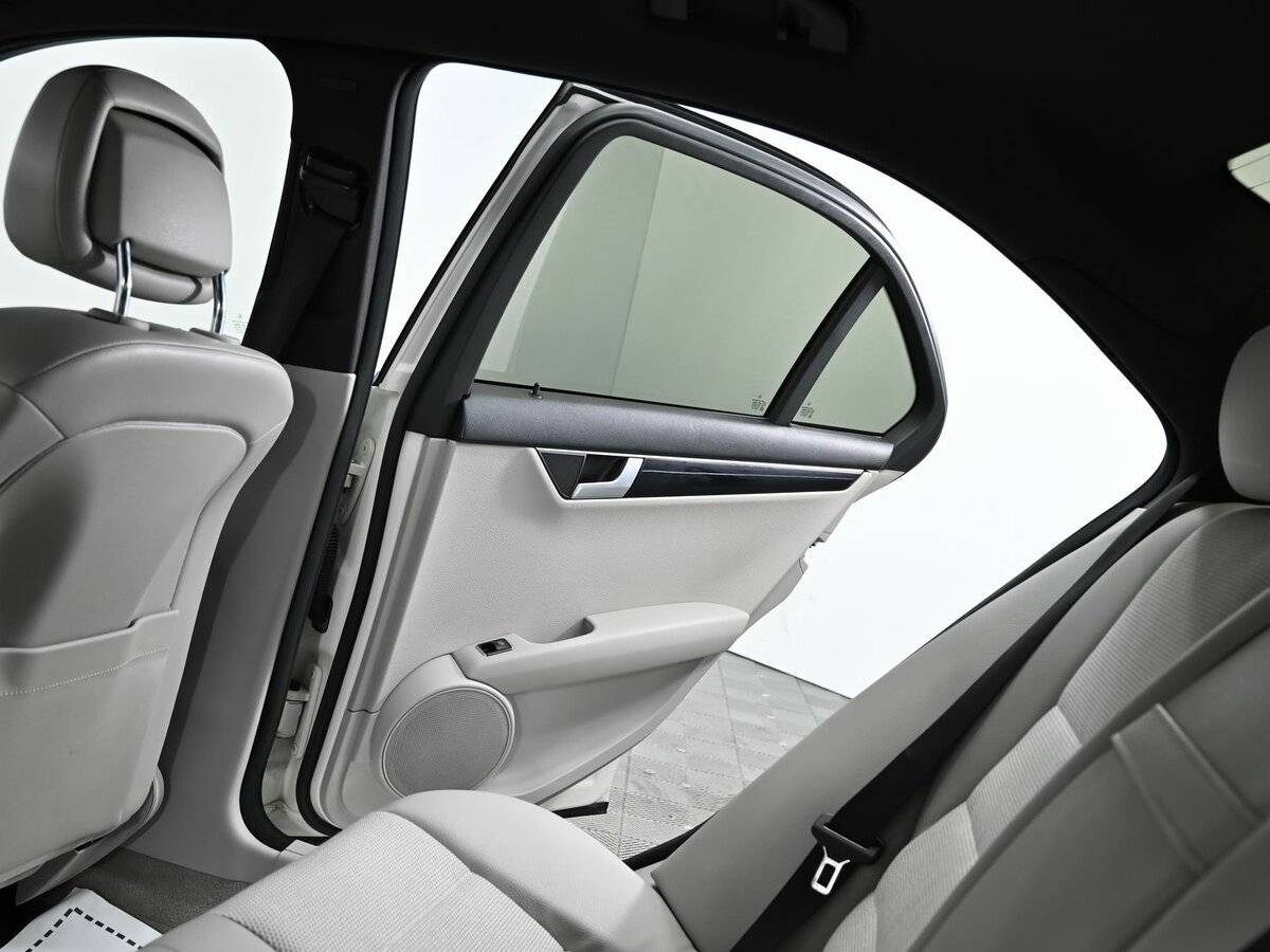 Купить Mercedes-Benz C-Класс с пробегом. Фото: #14