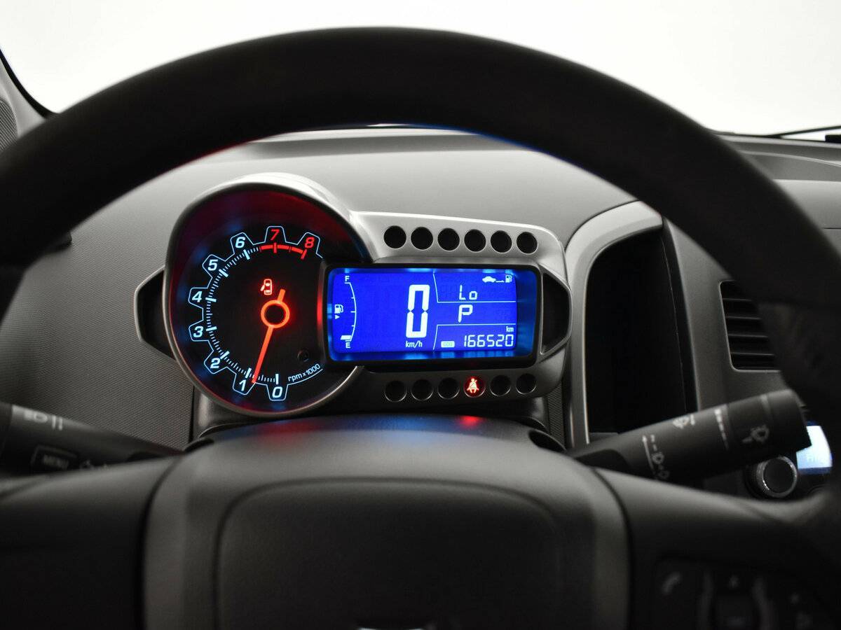 Купить Chevrolet Aveo с пробегом. Фото: #12