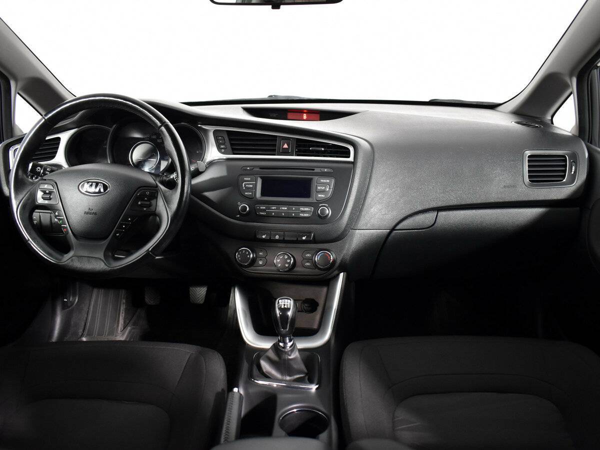Купить Kia Ceed с пробегом. Фото: #10