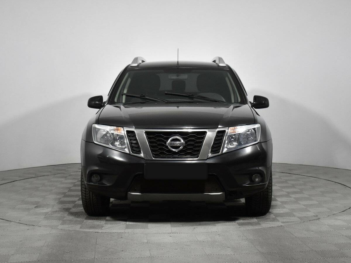 Купить Nissan Terrano с пробегом. Фото: #1