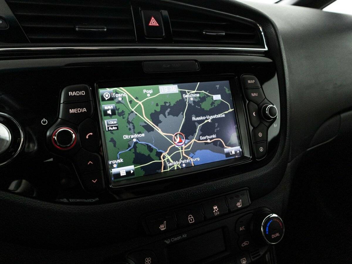 Купить Kia Ceed с пробегом. Фото: #16