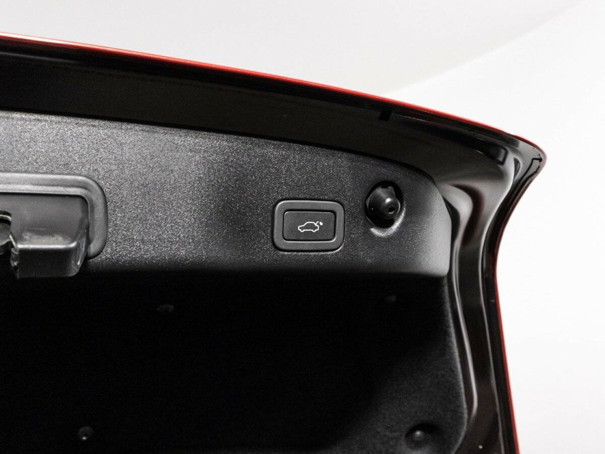 Купить Jaguar XJ с пробегом. Фото: #15