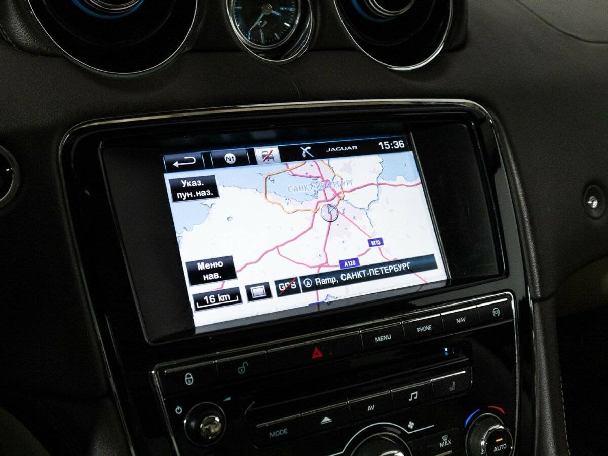 Купить Jaguar XJ с пробегом. Фото: #21