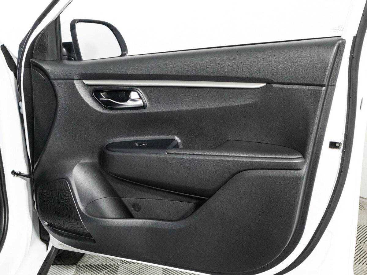 Купить Kia Rio с пробегом. Фото: #28