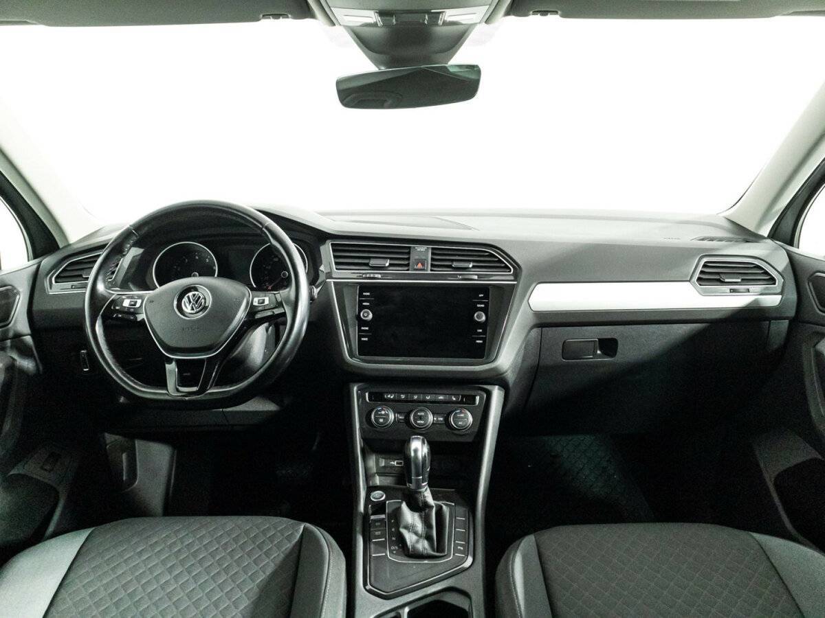 Купить Volkswagen Tiguan с пробегом. Фото: #12