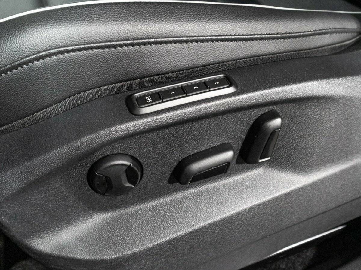 Купить Volkswagen Tiguan с пробегом. Фото: #16