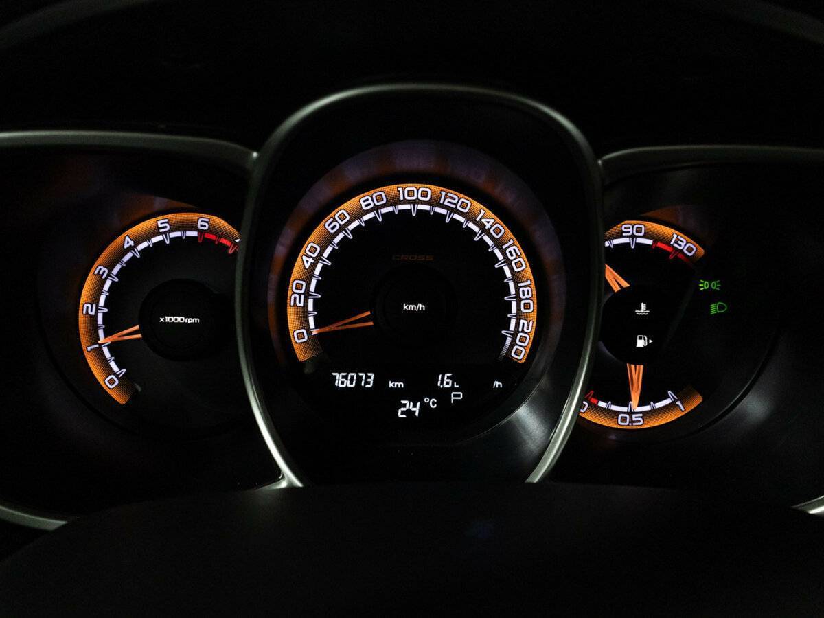 Купить Lada (ВАЗ) Vesta с пробегом. Фото: #11