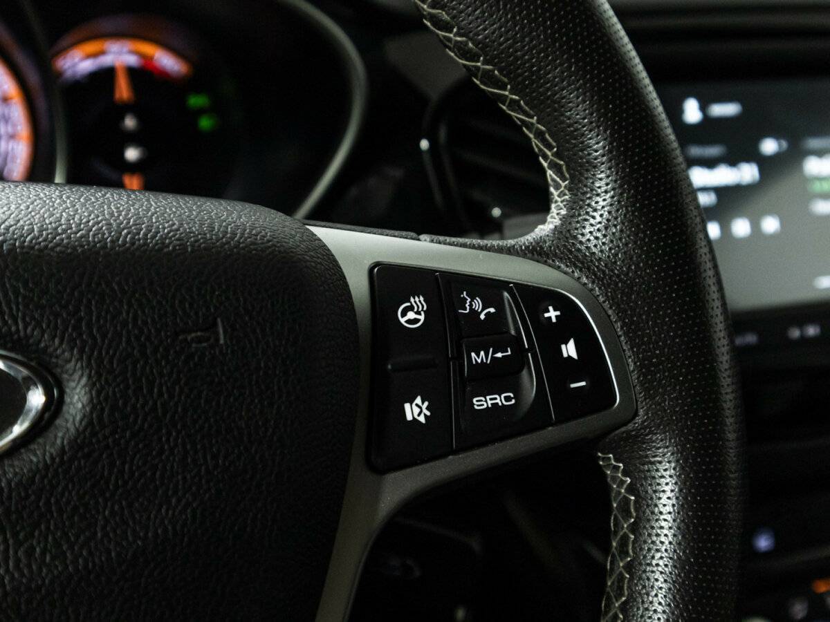 Купить Lada (ВАЗ) Vesta с пробегом. Фото: #19