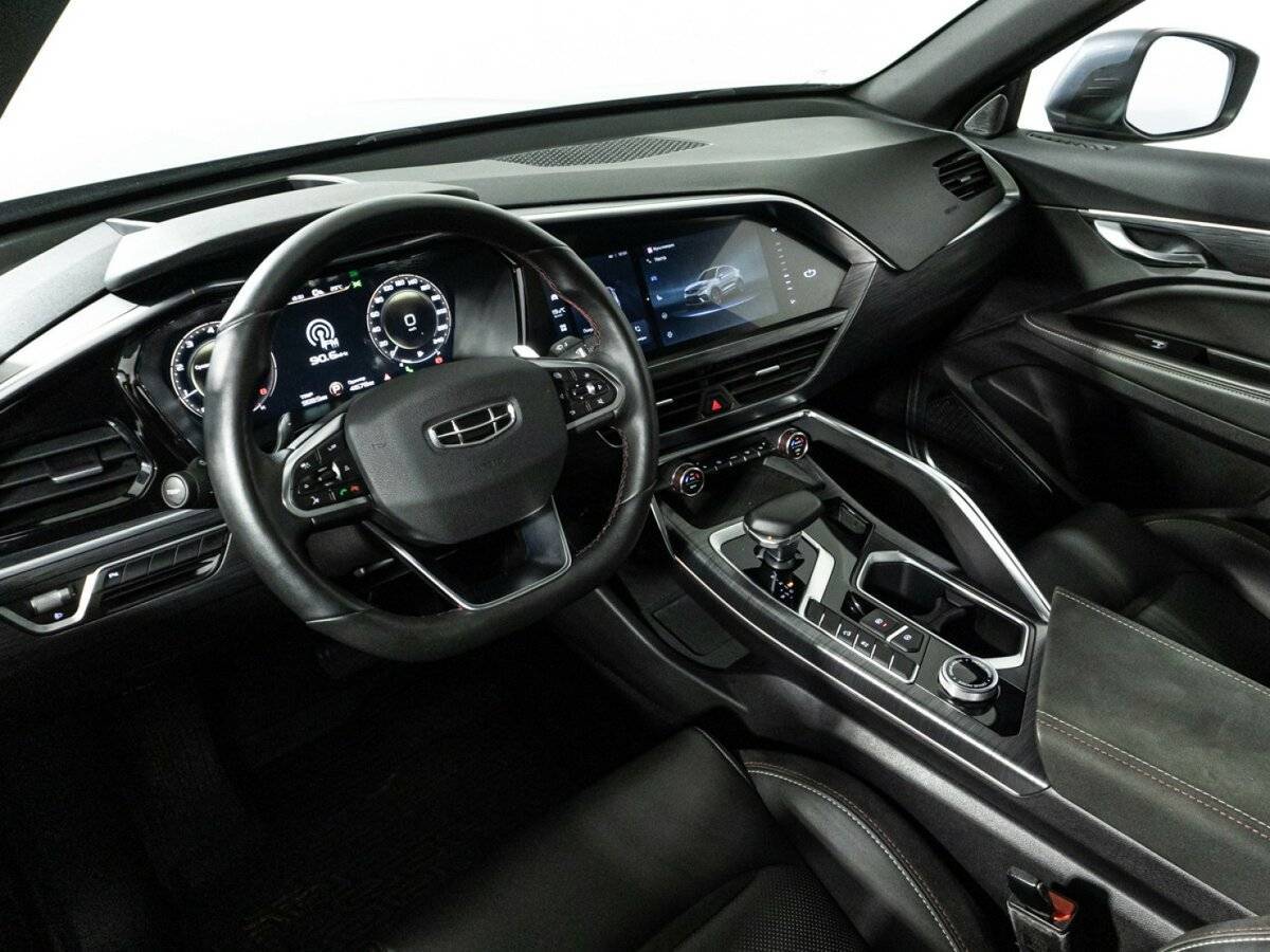 Купить Geely Tugella с пробегом. Фото: #10