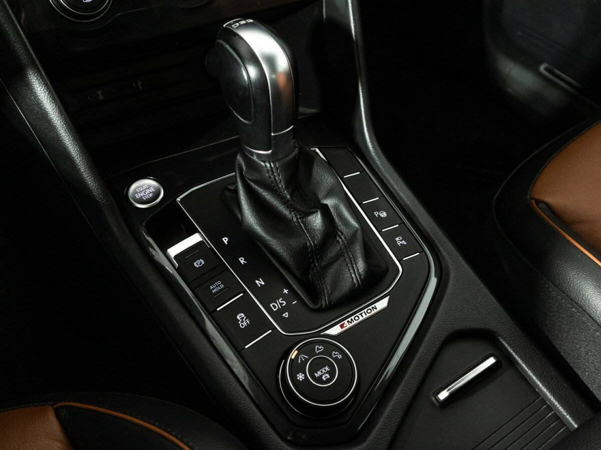 Купить Volkswagen Tiguan с пробегом. Фото: #22