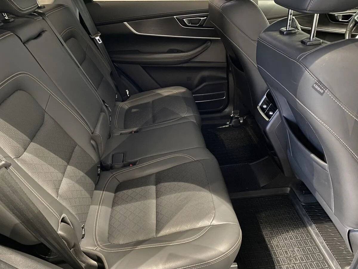 Купить Chery Tiggo 8 с пробегом. Фото: #10