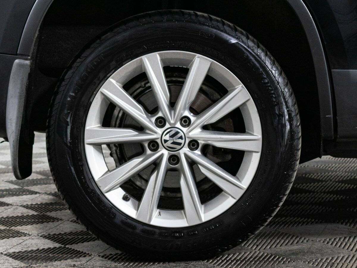 Купить Volkswagen Tiguan с пробегом. Фото: #15
