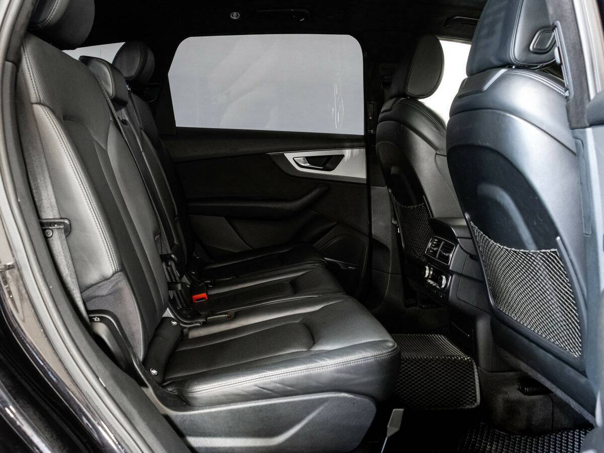 Купить Audi Q7 с пробегом. Фото: #18