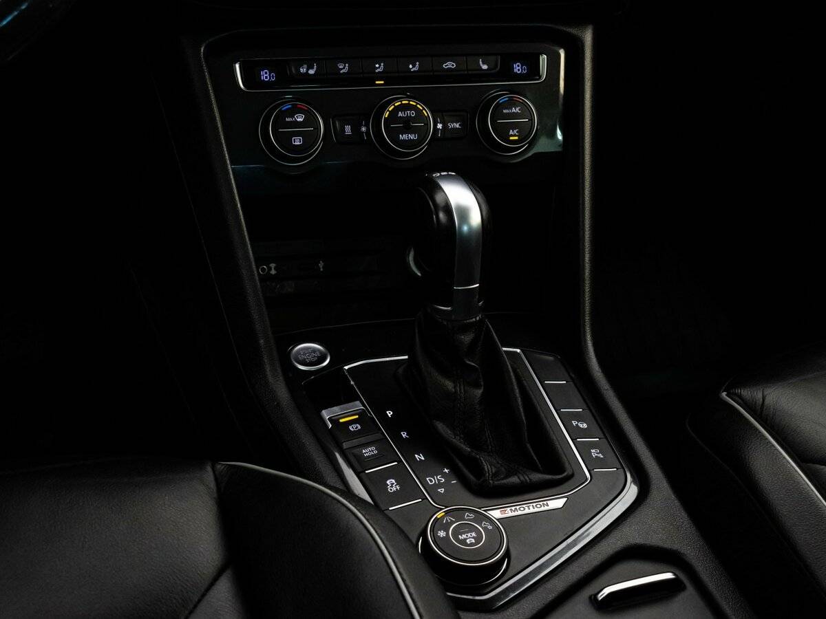 Купить Volkswagen Tiguan с пробегом. Фото: #14