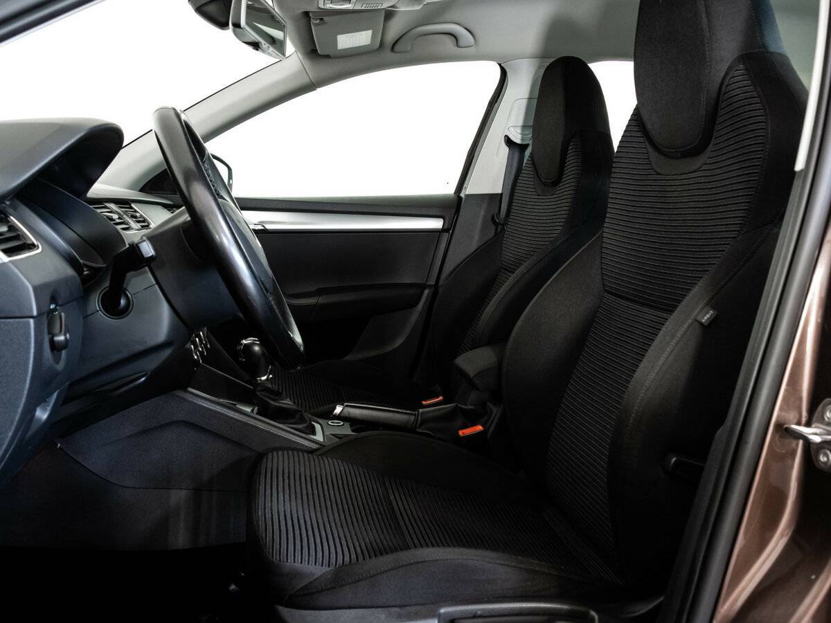 Купить Skoda Octavia с пробегом. Фото: #11