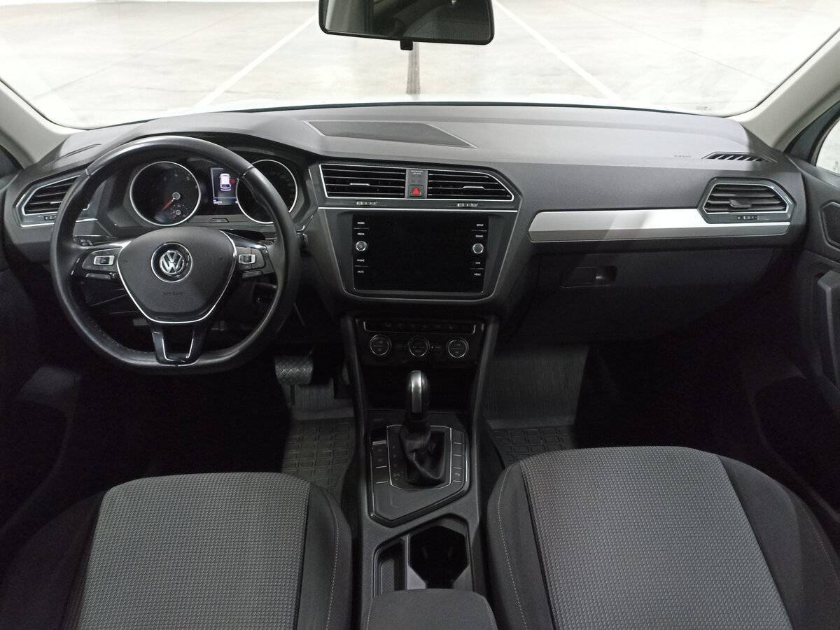 Купить Volkswagen Tiguan с пробегом. Фото: #13