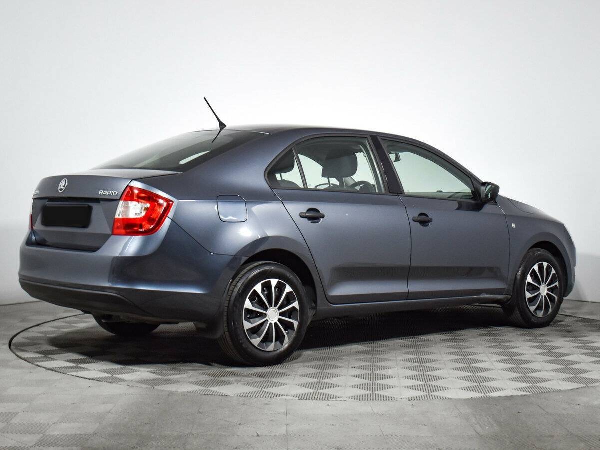 Купить Skoda Rapid с пробегом. Фото: #4
