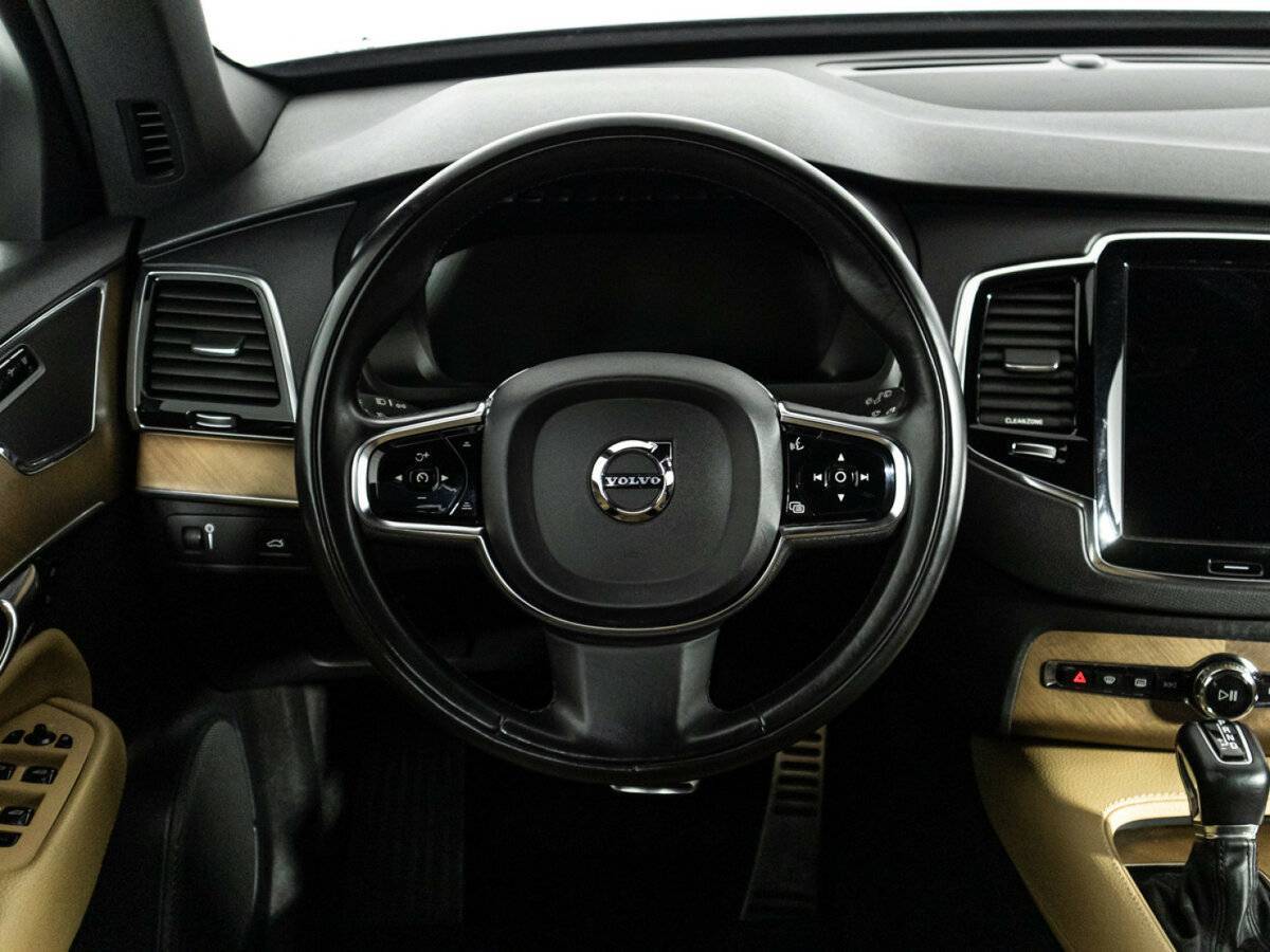 Купить Volvo XC90 с пробегом. Фото: #20