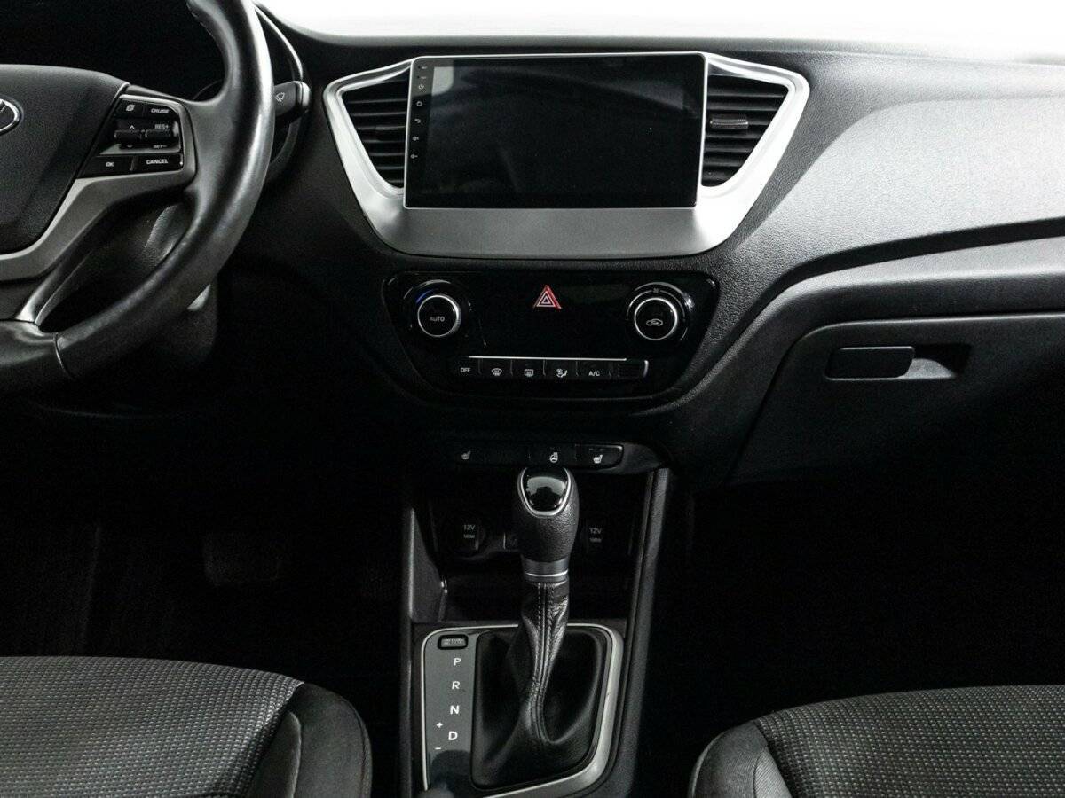 Купить Hyundai Solaris с пробегом. Фото: #13