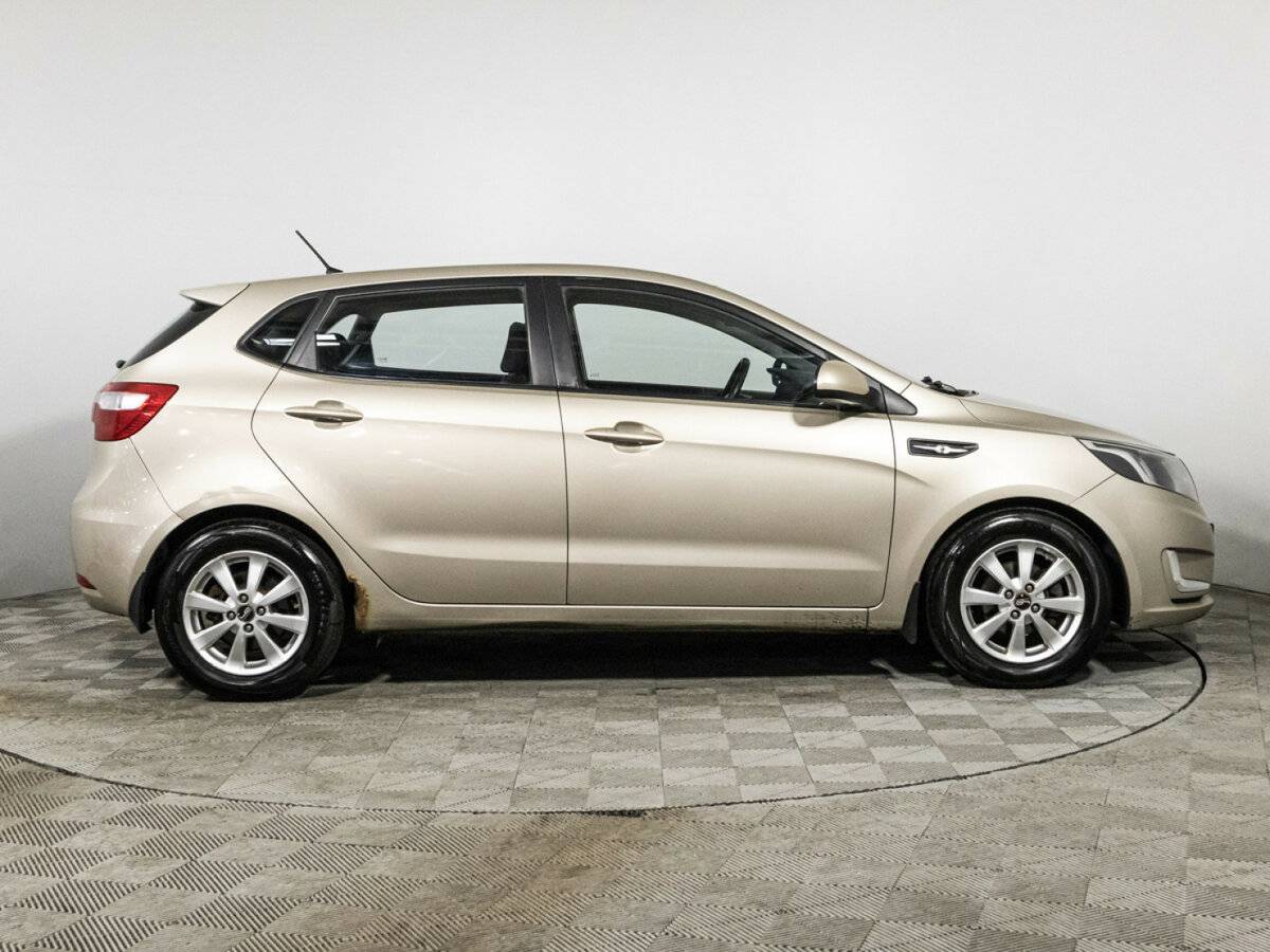 Купить Kia Rio с пробегом. Фото: #3